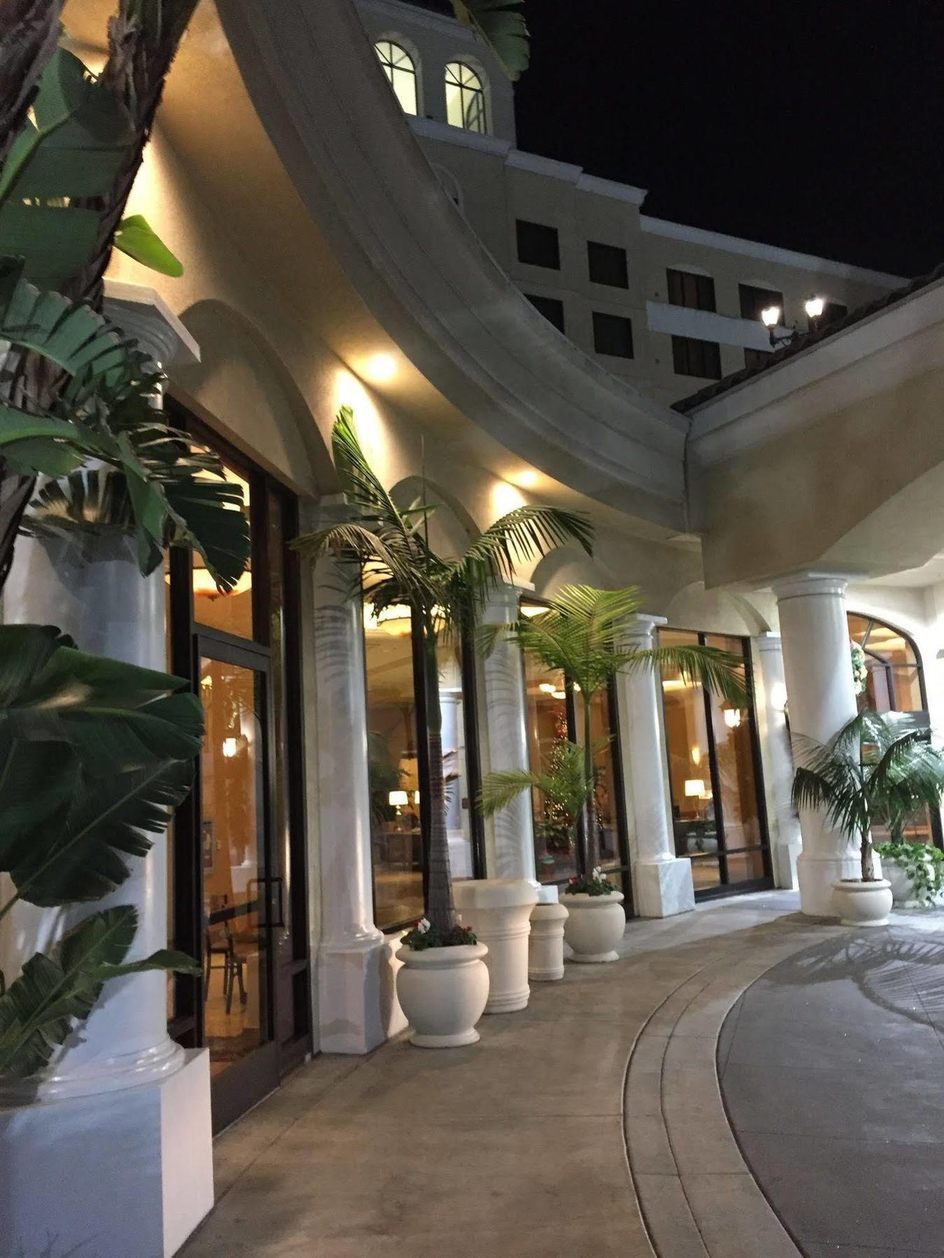Doubletree Suites By Hilton Anaheim Resort/Convention Center Buitenkant foto